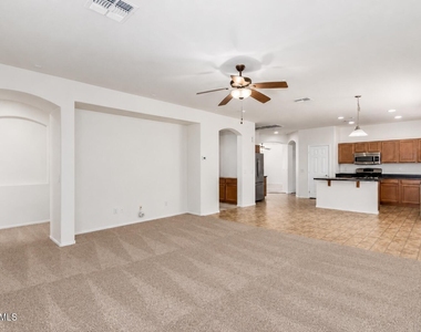 12096 W Eagle Ridge Lane - Photo Thumbnail 5