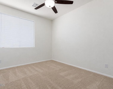 12096 W Eagle Ridge Lane - Photo Thumbnail 14