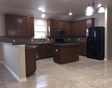 3600 White Summit Lane - Photo Thumbnail 24