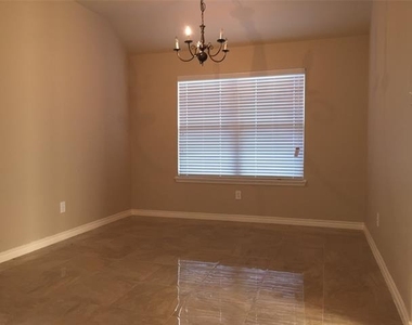 3600 White Summit Lane - Photo Thumbnail 16