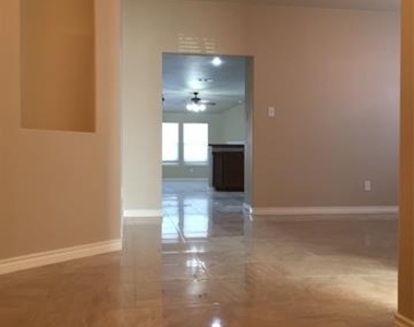 3600 White Summit Lane - Photo Thumbnail 17