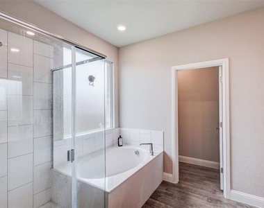 1513 Woodpecker Street - Photo Thumbnail 16