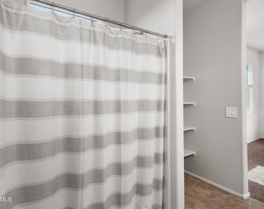 35419 W San Ildefanso Avenue - Photo Thumbnail 24