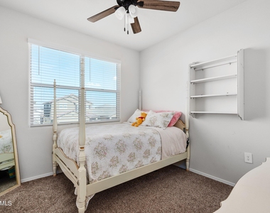 35419 W San Ildefanso Avenue - Photo Thumbnail 25