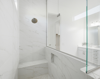 21718 N 58th Street - Photo Thumbnail 10