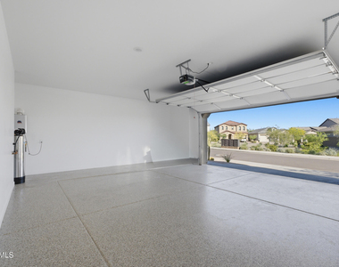21718 N 58th Street - Photo Thumbnail 17