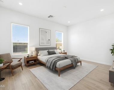 21718 N 58th Street - Photo Thumbnail 7