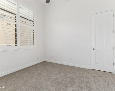 17665 N 98th Way - Photo Thumbnail 18