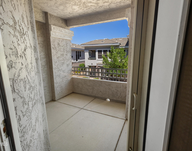 15221 N Clubgate Drive - Photo Thumbnail 26