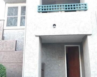 15221 N Clubgate Drive - Photo Thumbnail 2