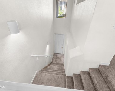15221 N Clubgate Drive - Photo Thumbnail 31