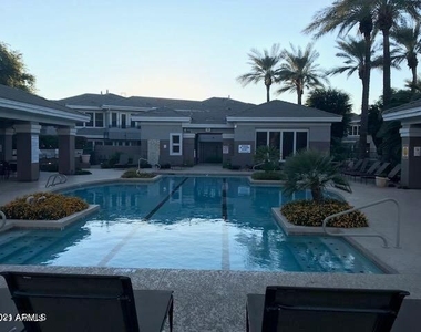 15221 N Clubgate Drive - Photo Thumbnail 5