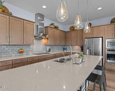 3199 Prospector Way - Photo Thumbnail 8