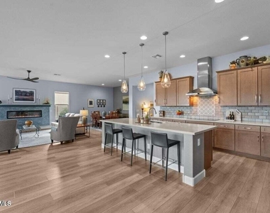 3199 Prospector Way - Photo Thumbnail 10