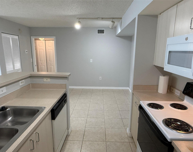 11165 Sw 6th Street - Photo Thumbnail 21