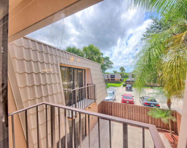 5731 57th Way - Photo Thumbnail 1
