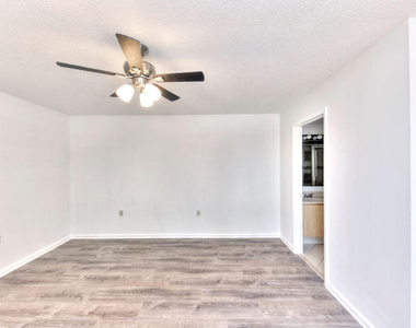 5731 57th Way - Photo Thumbnail 22