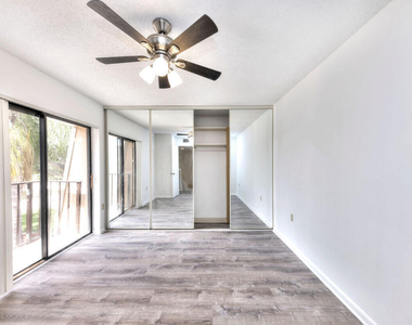 5731 57th Way - Photo Thumbnail 18