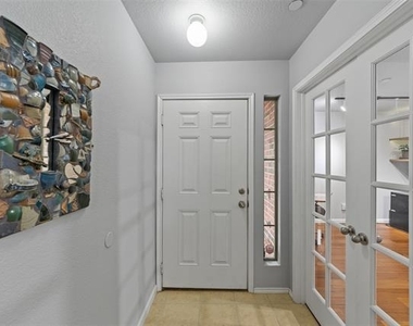 1124 Sophia Street - Photo Thumbnail 4