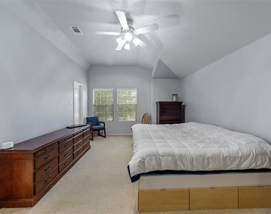 1124 Sophia Street - Photo Thumbnail 27