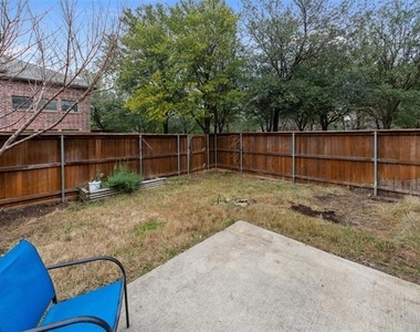 1124 Sophia Street - Photo Thumbnail 33