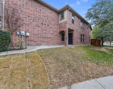 1124 Sophia Street - Photo Thumbnail 1