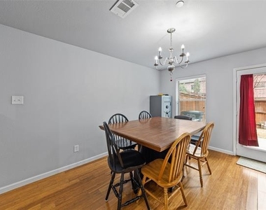 1124 Sophia Street - Photo Thumbnail 17