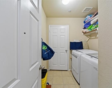 1124 Sophia Street - Photo Thumbnail 13