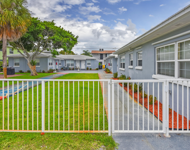 1001 S Federal Highway - Photo Thumbnail 15