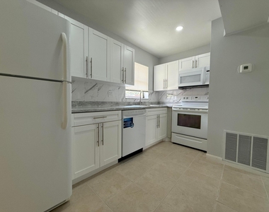 228 Lake Dora Drive - Photo Thumbnail 6