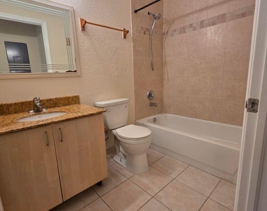 1640 Presidential Way - Photo Thumbnail 8