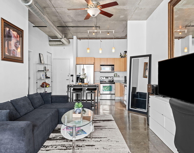 313 Ne 2nd Street - Photo Thumbnail 8