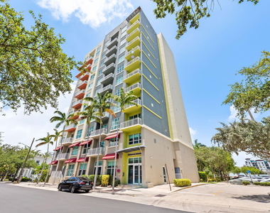313 Ne 2nd Street - Photo Thumbnail 12