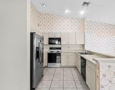 10001 Country Brook Road - Photo Thumbnail 7