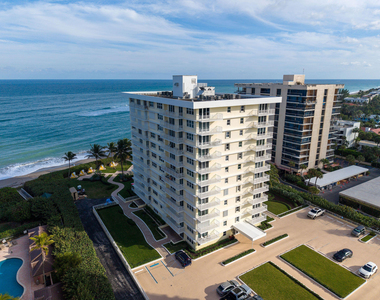 500 Ocean Drive - Photo Thumbnail 1