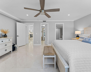 500 Ocean Drive - Photo Thumbnail 29