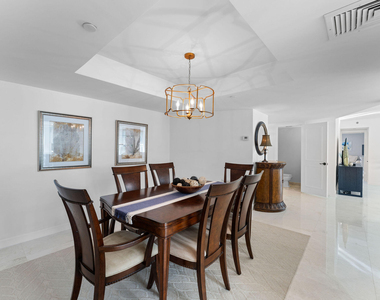 500 Ocean Drive - Photo Thumbnail 24