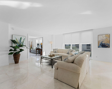 500 Ocean Drive - Photo Thumbnail 11