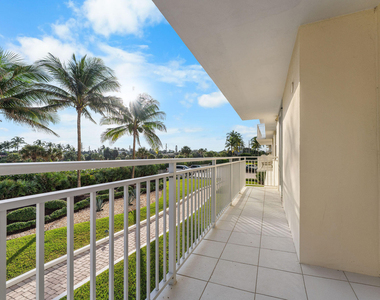 500 Ocean Drive - Photo Thumbnail 21