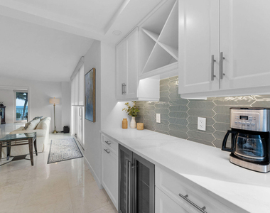 500 Ocean Drive - Photo Thumbnail 22