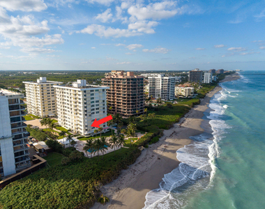 500 Ocean Drive - Photo Thumbnail 3