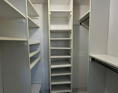 5300 Ne 24th Terrace - Photo Thumbnail 10