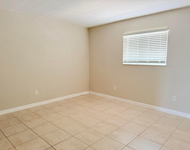 12420 Peconic Court - Photo Thumbnail 18