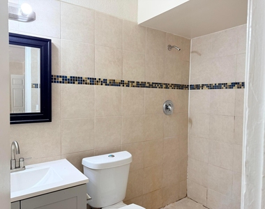 12420 Peconic Court - Photo Thumbnail 17