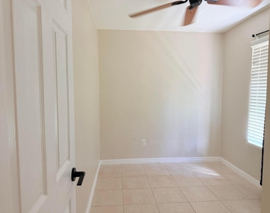 12420 Peconic Court - Photo Thumbnail 21