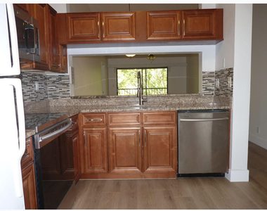 3130 Millwood Terrace - Photo Thumbnail 4