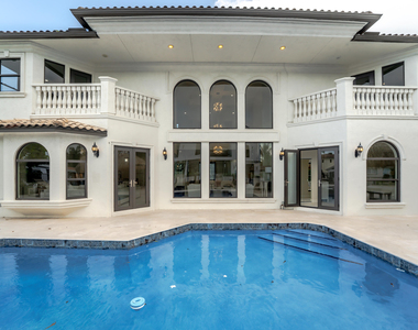 749 Ne 71st Street - Photo Thumbnail 78