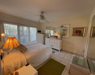 2545 South Ocean Boulevard - Photo Thumbnail 15