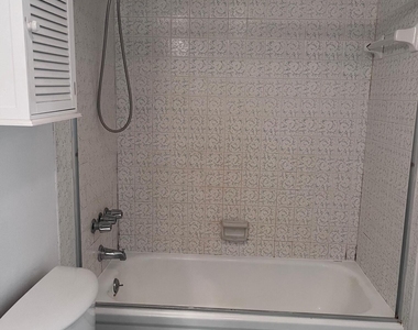 2851 Ne 183rd Street - Photo Thumbnail 8