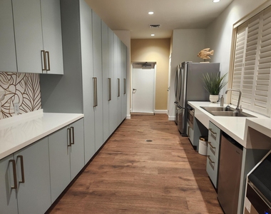 1560 Nw 18th Avenue - Photo Thumbnail 28